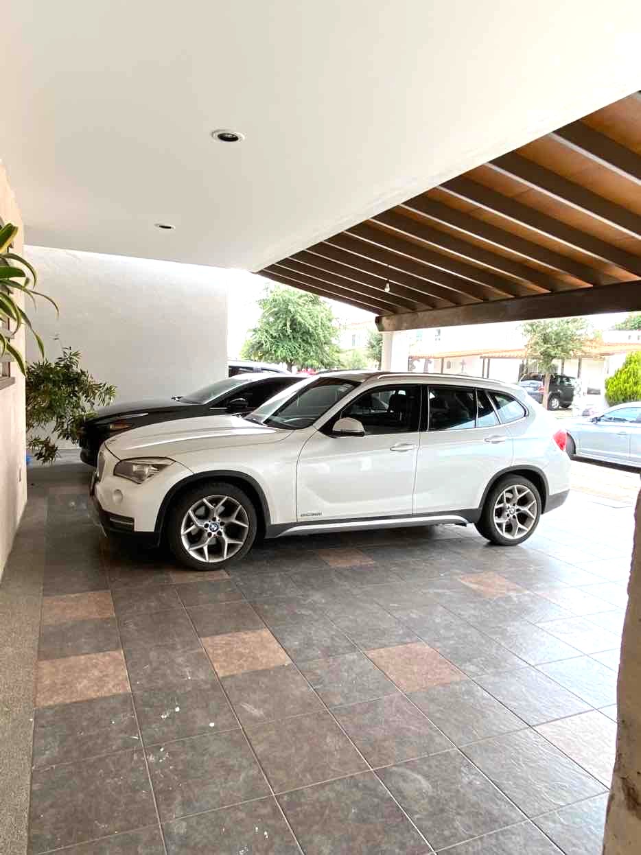 Casa en venta en Pedregal San Carlos